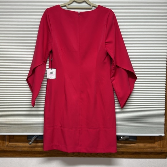 Laundry by Shelli Segal NWT Pink Fiesta Bell Sleeve V Neck Shift Dress Size 6 - Picture 3 of 7